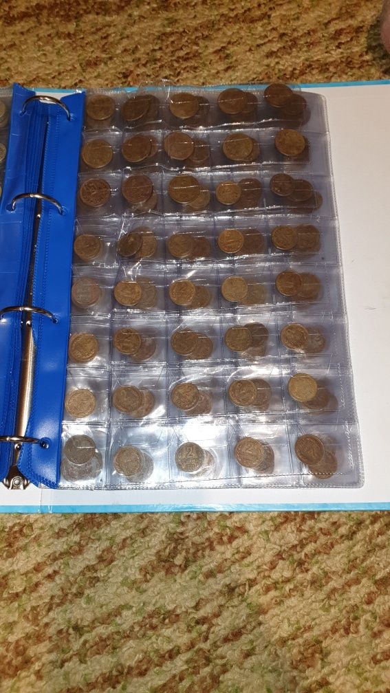 Продавам стари Български монети от 1888 г до 1997 г различни номинали