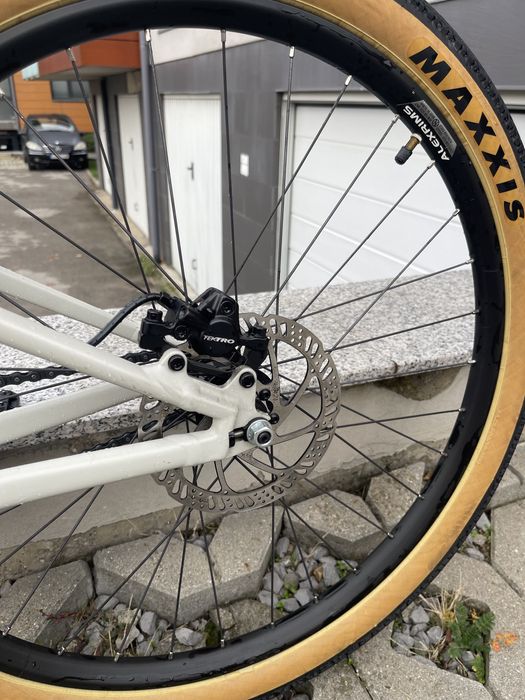 2020 Commencal Absolut 26" M