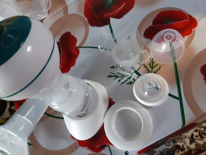 Vând pompă de sâni electrica "Perfect Medical"