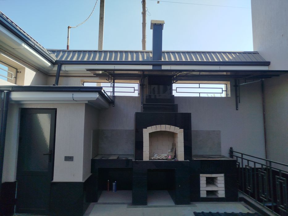 Янги курилган уй сотилади 2сотих 7хона Зангиотада