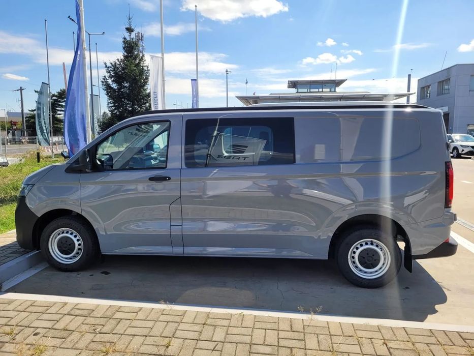 Volkswagen T7 Furgon Plus - 6 locuri - Eurovan T7 Furgon Plus - Ampatament lung cu 6 locuri autoutilitara - EUROVAN