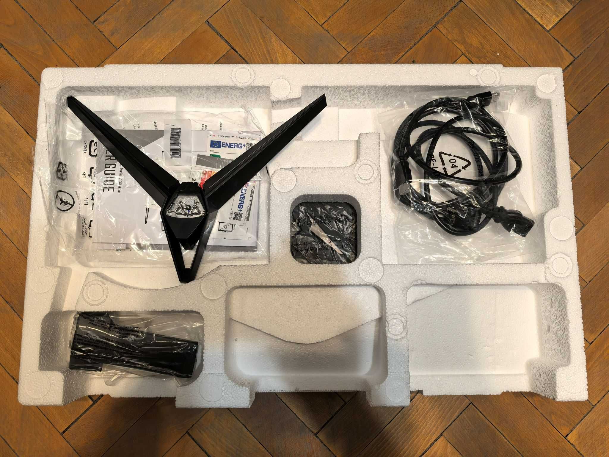 Продавам Гейминг монитор Acer - Nitro QG271 27" + 23 м. гаранция