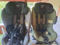 Vand 2 Scaune Axkid minikid2