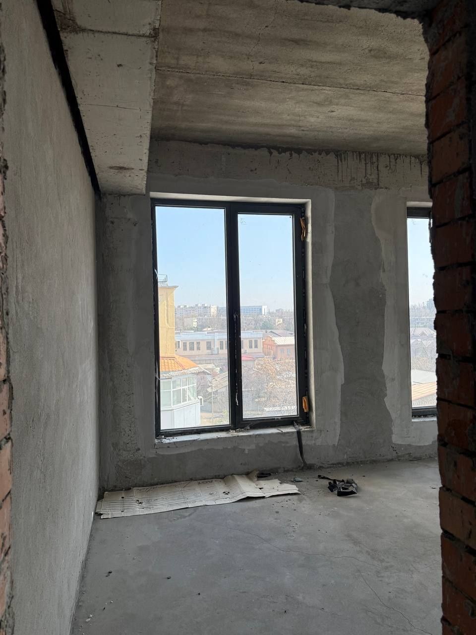 Kvartira продается 2/7/10 на ЖК Sayram Tower