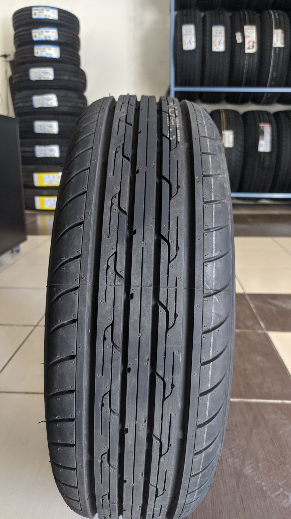 175/70R13 Triangle TR928