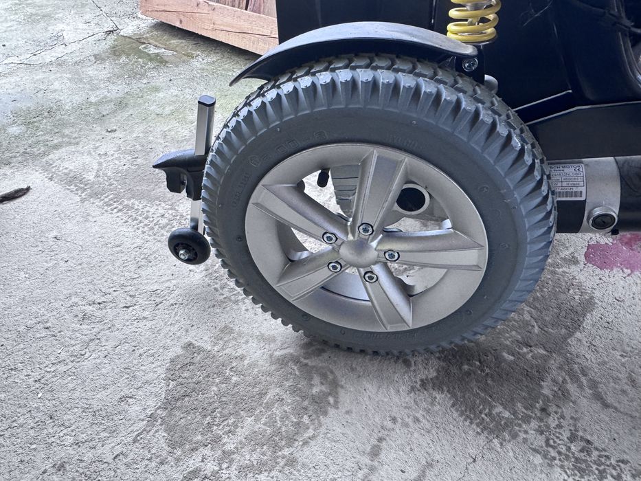 Акумулаторна инвалидна количка