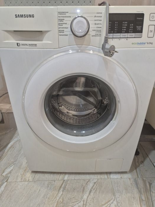 Продам стиральную машинку на запчасти