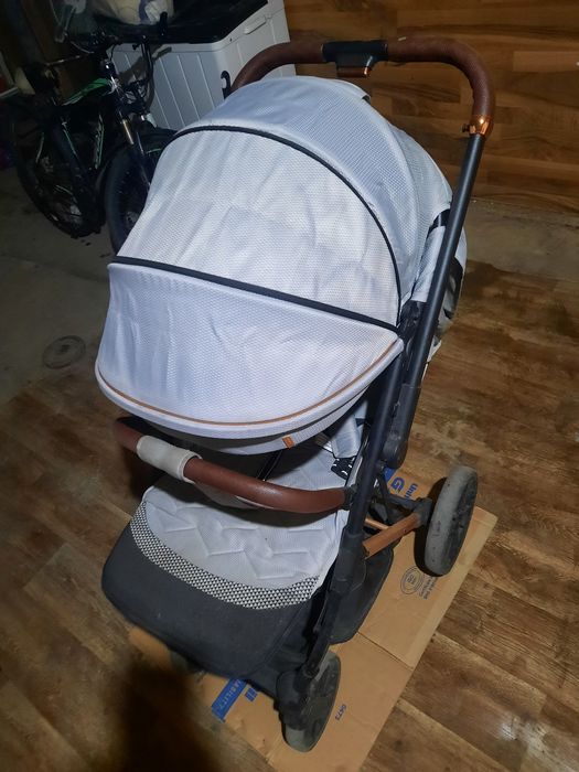 Коляски срочно продам