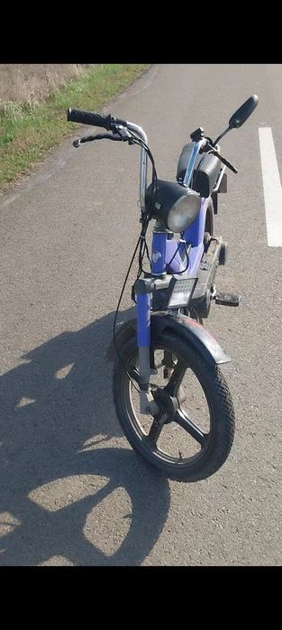 Vând piaggio si   dețin acte
