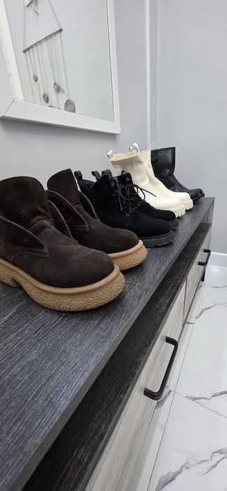 Продам ботинки женские