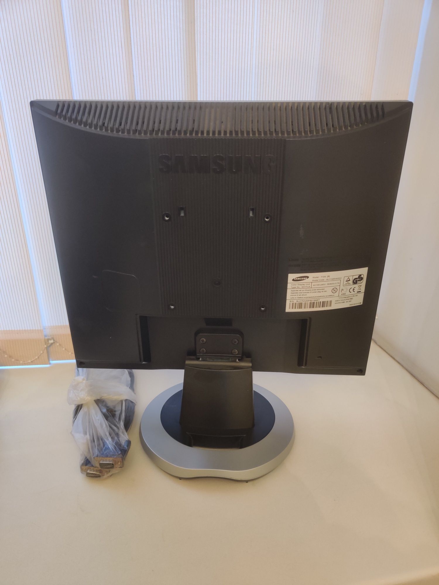 Монитор Samsung Самсунг