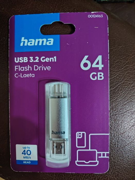 Флаш памет 64 GB