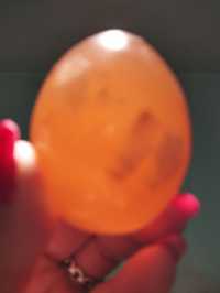 Ou din cristal de selenit