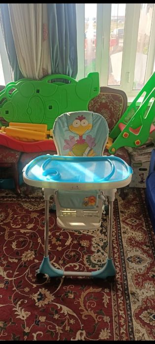 Столик для приема пищи детская