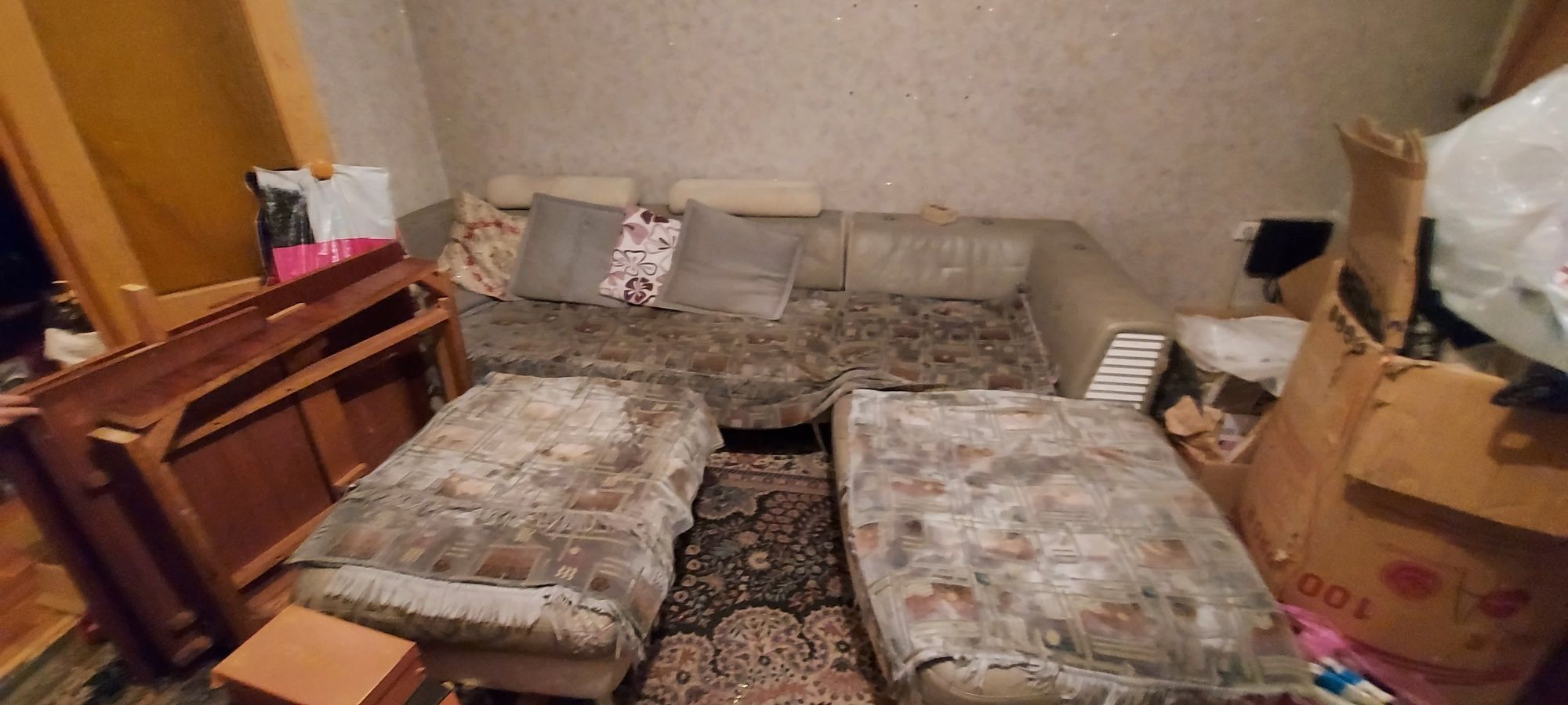 Срочно продам угловой диван