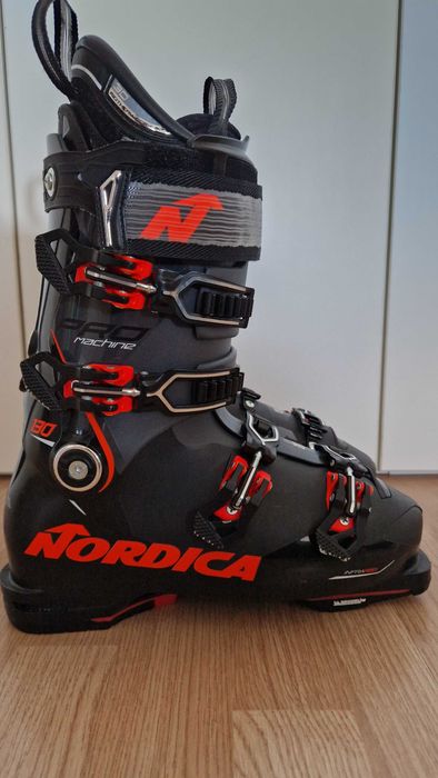 Clapari NORDICA  Pro Machine 130 / 27 /27.5[ nu atomic,salomon,head)