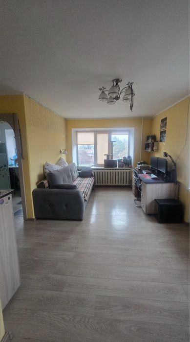 1 комнатная, ЦЕНТР, средний этаж, кирпичный дом