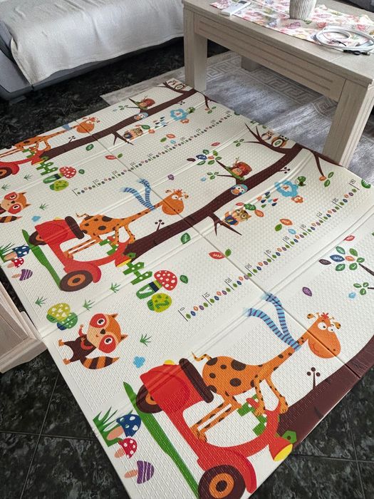 Детско килимче за игра двулицево
