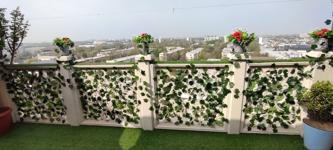 Искусственные листья, виноград,плющ.