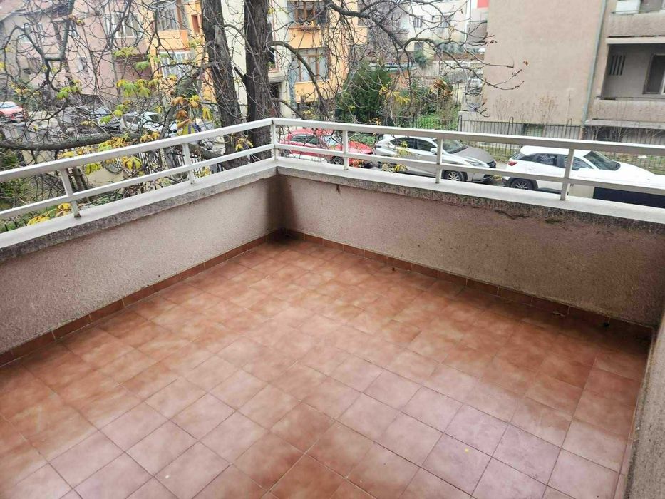 Дава се под наем Двустаен апартамент в София, Лозенец - 70 кв.м за 548.25 € - Снимка #4