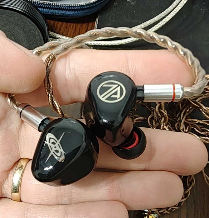 Casti IEM 7th Acoustics Supernova