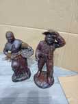 Două  statuete  frumoase din rășină
