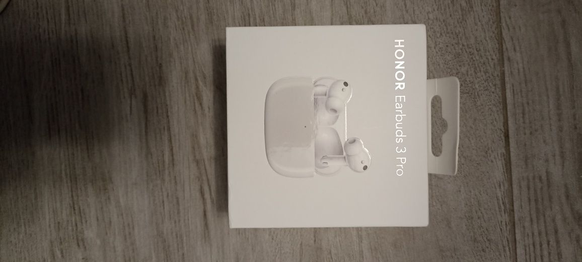 V/S  Honor earbuds 3 pro