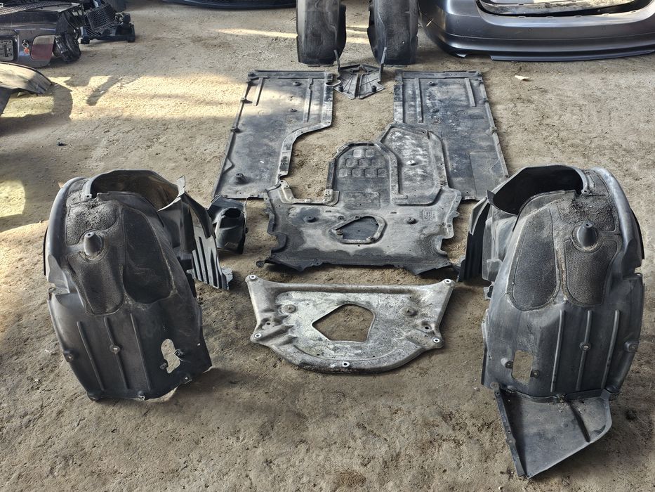 Кори под мотора подкалник подкалници бмв е60 е61 кора