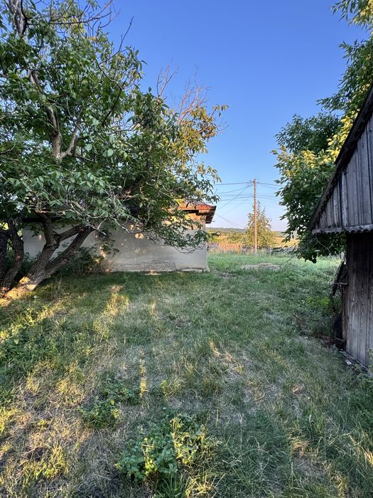 Vand teren 1700m2 intravilan