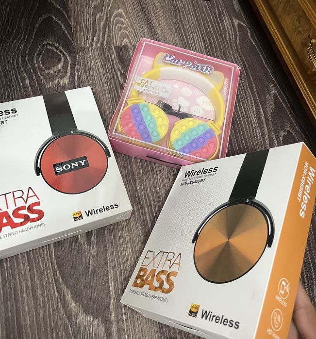 Продам наушники(Bluetooth)