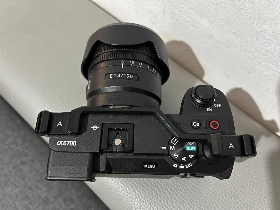 Sony a6700 aps-c+Sony 15mm f1.4