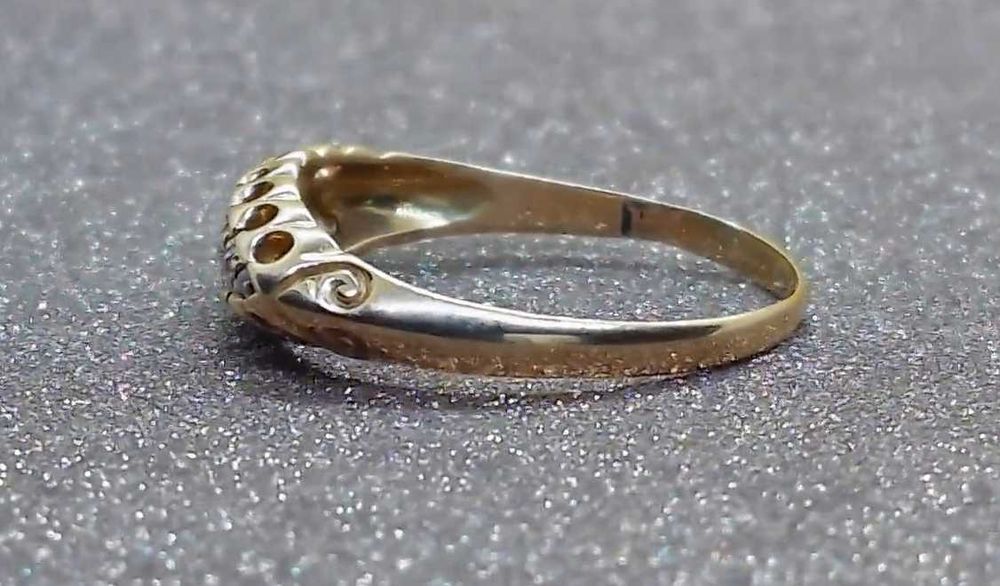 Inel Art Deco din aur 18K cu 5 diamante tăietură veche europeană
