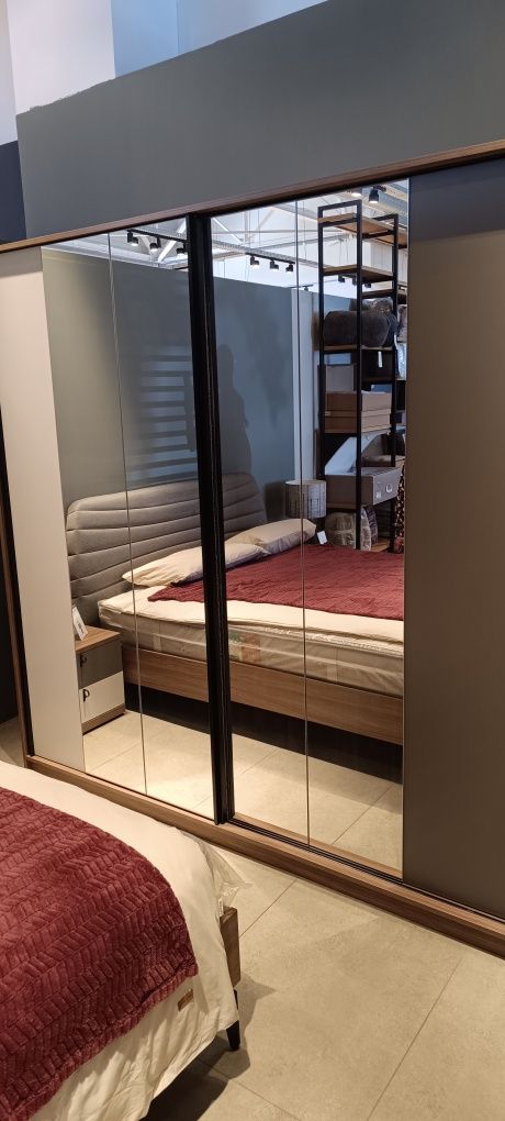 Гардероб с плъзгащи врати ENZA HOME