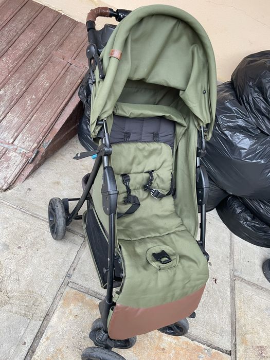 Vand carucior cu pozitie de somn