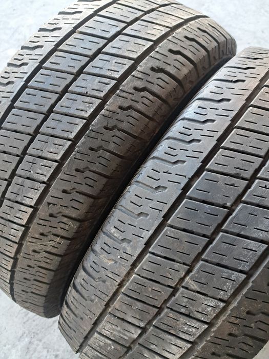 2 anvelope Allseason 215 65 r16C Uniroyal