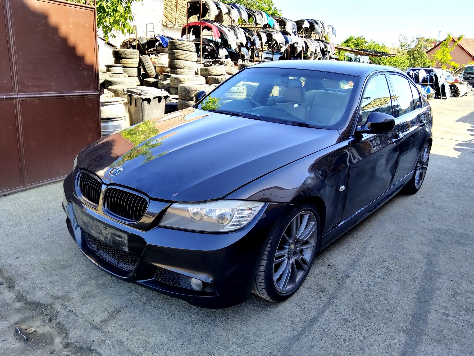 Bara fata completa M-Pack BMW Seria 3 E90 Facelift an 2009-2012