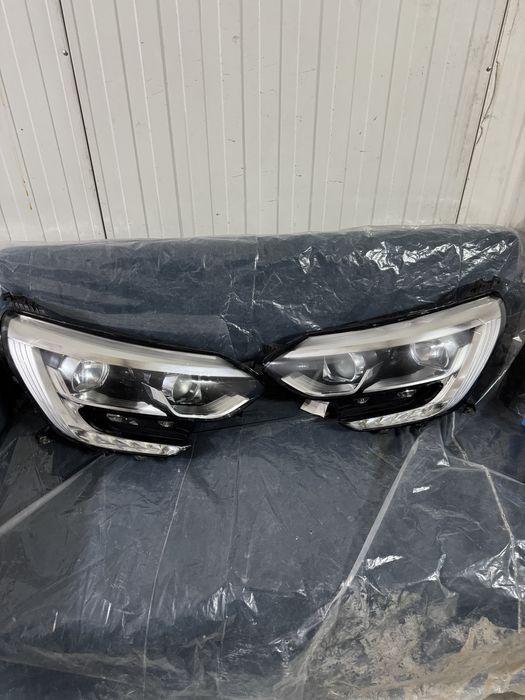 Far/faruri stanga+dreapta megane 4 >2016