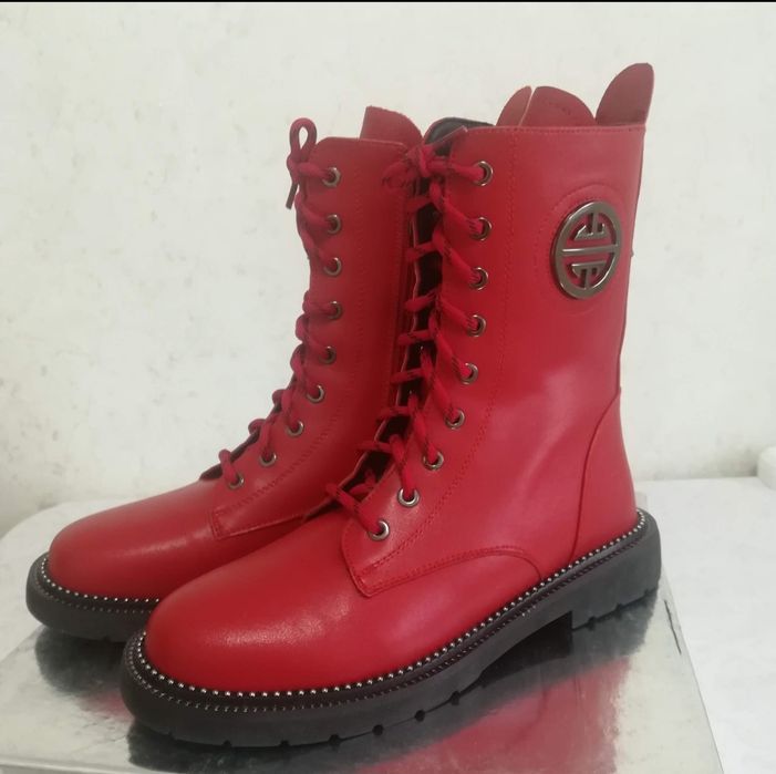 Полусапожки новые красивые