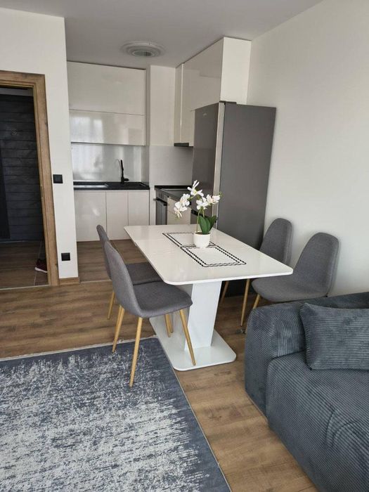 Дава се под наем Двустаен апартамент в София, Зона Б-5 - 61 кв.м за 749 € - Снимка #1