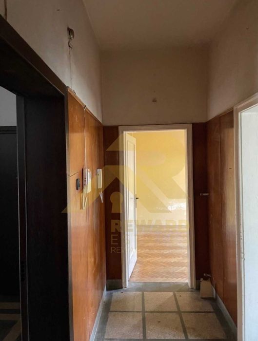 Продава се Тристаен апартамент в София, Център - 66 кв.м за 3470 €/кв.м - Снимка #1