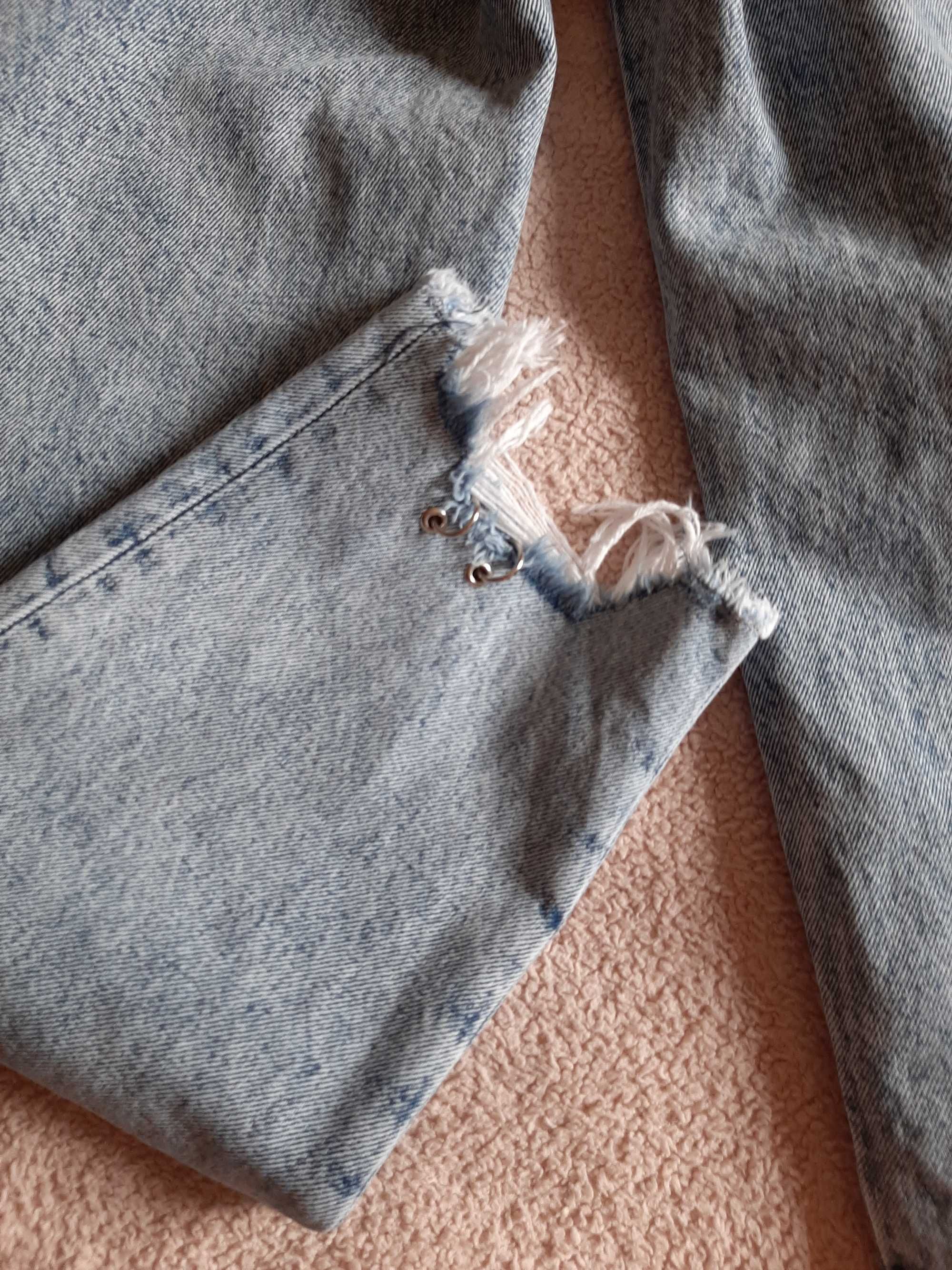 Дънки mom Bershka