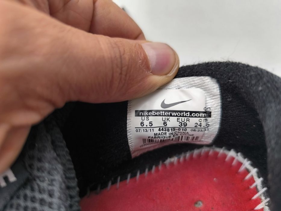 Adidași Nike mărimea 39