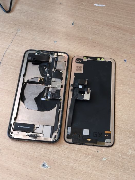 iPhone Apple x..
