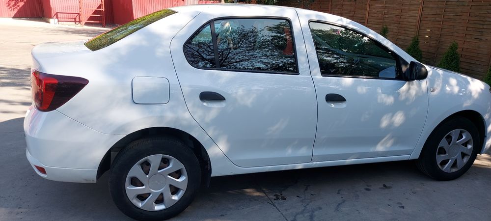 Logan 1.0 benzina, 41k km, unic propietar, AC, senzori parcare