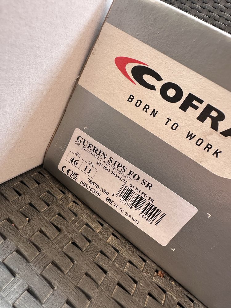Обувки с бомбе cofra 46 номер