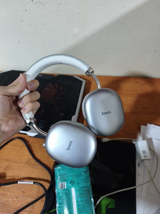 Hoco naushniklari sotiladi