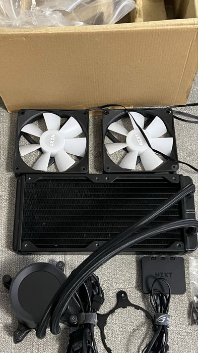 Cooler procesor NZXT Kraken Elite 240 RGB