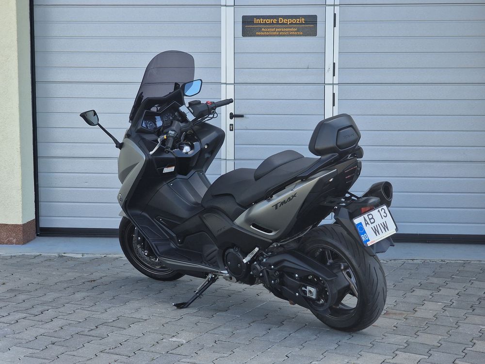 Yamaha Tmax 530 / 2016 / Akrapovic