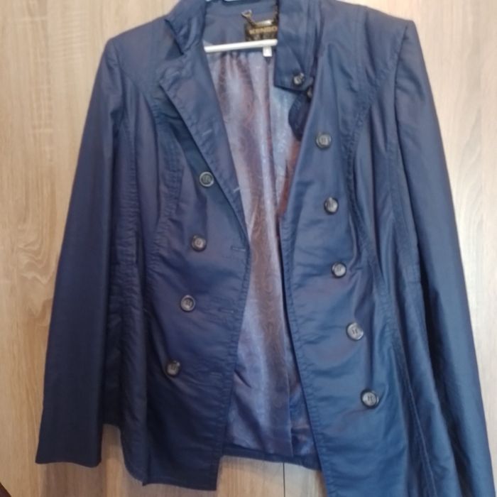 НОВИ Рокля и Сако Kensol