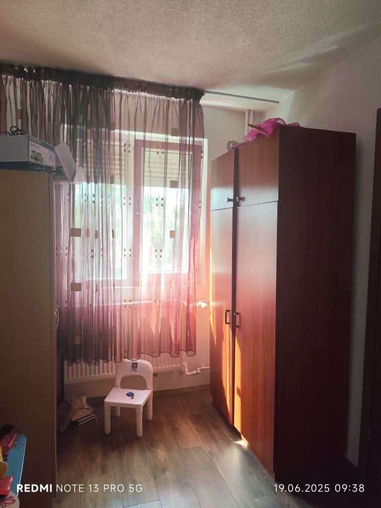 Apartament 3 camere Craiovita.